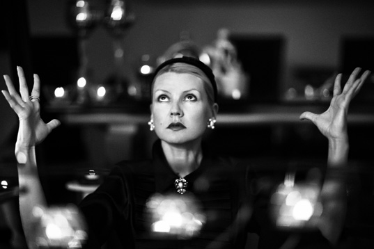 portrait valentina magik